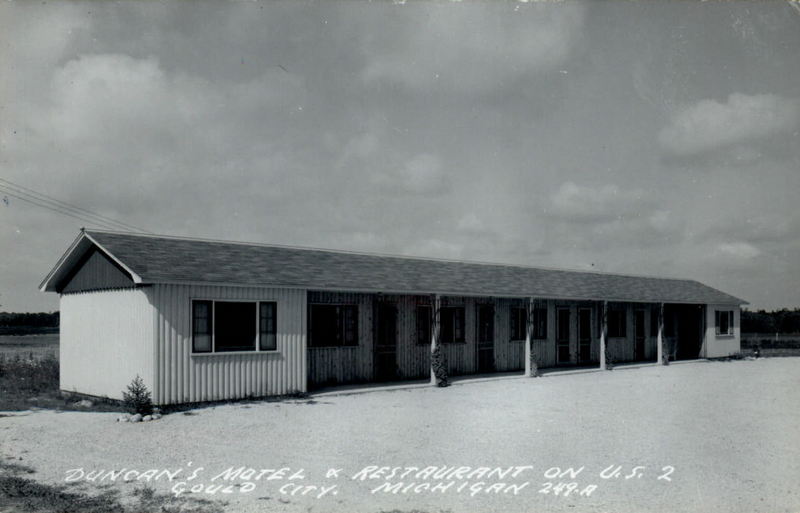 Duncans Motel and Restaurant - Vintage Postcard